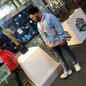 Meet your Posher, Tj